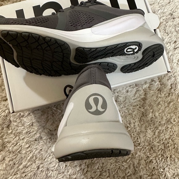 Lululemon BlissFeel Run - Picture 5 of 7